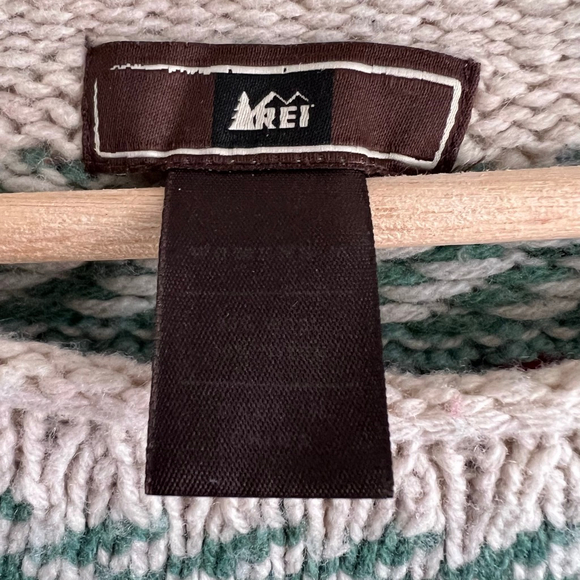 REI Green Red Fair Isle Crew Neck Sweater M - Picture 5 of 5